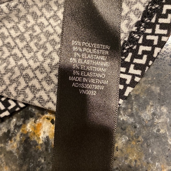 Z womens Adrianna Papell stretch short sleeve plus size top 3X. Nice - Picture 5 of 5